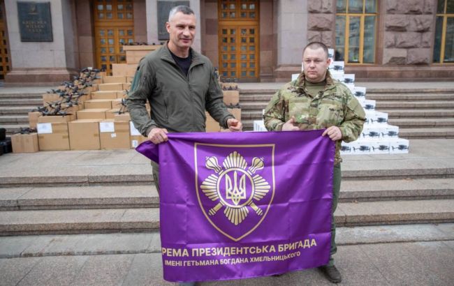 Бійці бригади імені гетьмана Богдана Хмельницького отримали від громади Києва 750 дронів, - Кличко