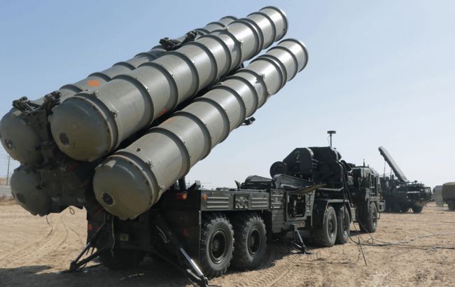 Кратери 13 метрів: британська розвідка зафіксувала ліквідацію російської С-400 у Криму