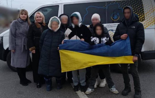 Україна повернула з Росії та окупації ще 5 дітей, - Єрмак