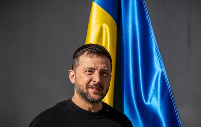Від ділового шику до мілітарі. Еволюція стилю Зеленського: погляд через роки