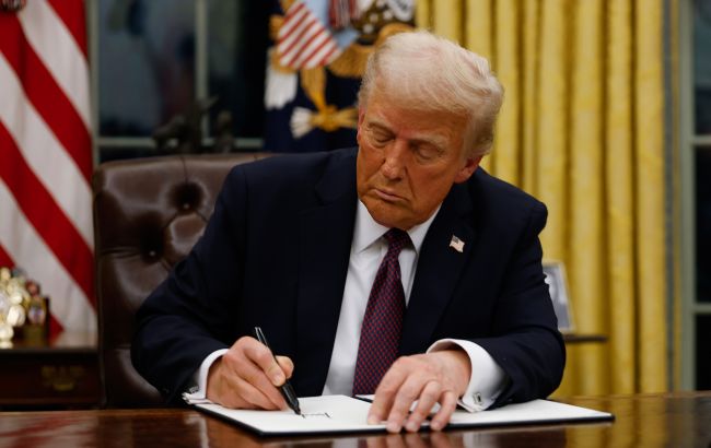 Трамп зобов'язав водіїв вантажівок у США говорити англійською: підписано указ