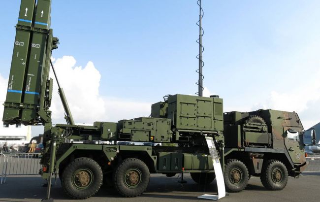 Ракети до IRIS-T, боєприпаси й не тільки: Німеччина передала Україні новий пакет допомоги