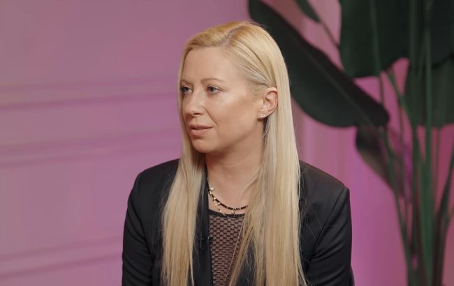 "Вдарив в голову, а потім у плече". Тоня Матвієнко заявила про побиття таксистом