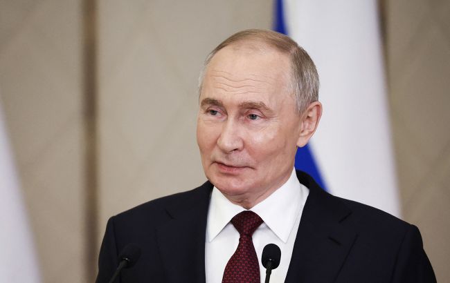 Путін зробив зупинку на шляху до Аляски: Пєсков розповів подробиці