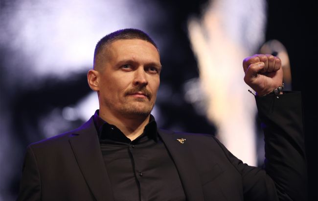 Усик не буде битися з Паркером? Відомий промоутер висловився про мотивацію українця