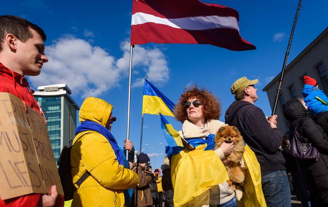 Парламент Латвії проголосував за вихід з конвенції, що захищає жінок