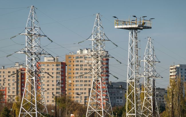 По всій Україні можуть ввести обмеження електроенергії: кого торкнеться