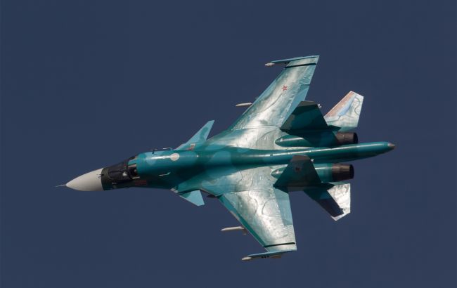 Російський літак вперше "впустив" бомбу біля стратегічного аеродрому в Енгельсі
