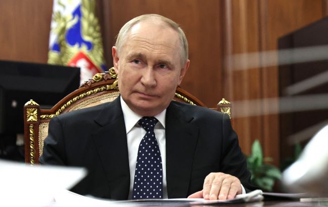 Таємні кімнати: навіщо для Путіна побудували три однакові кабінети в різних резиденціях