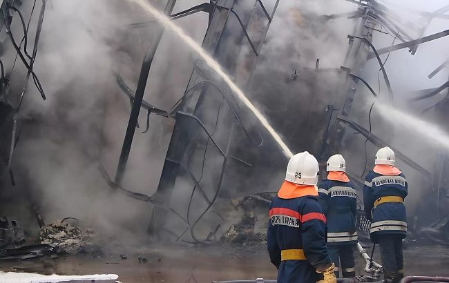 У Волгограді пожежа внаслідок атаки дронів: який об'єкт може бути під ударом