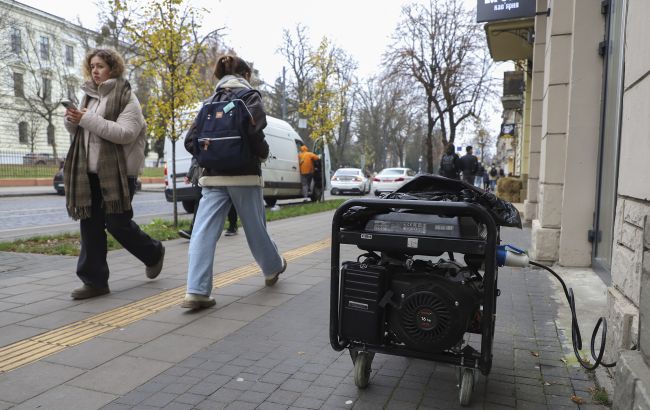 Графіки відключення світла в Україні на сьогодні: список по областях