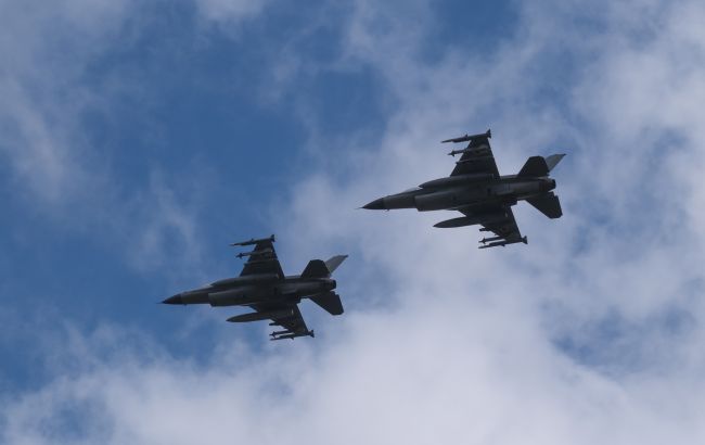 Нідерланди виділили Україні 250 млн євро на боєприпаси для F-16