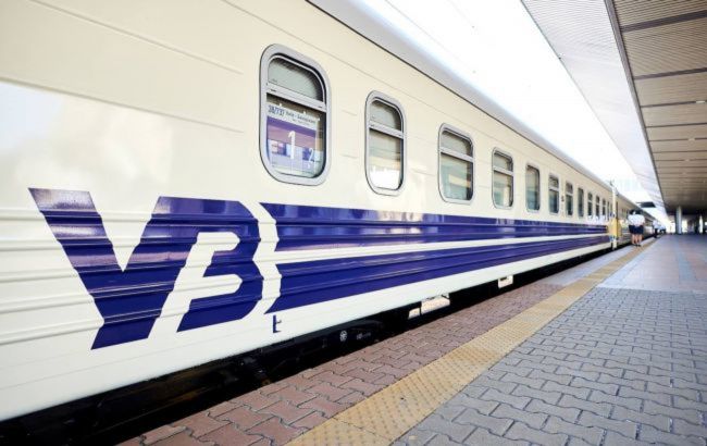 Затримки до 6 годин. Через нічну атаку від графіку відстали майже 60 поїздів (список)