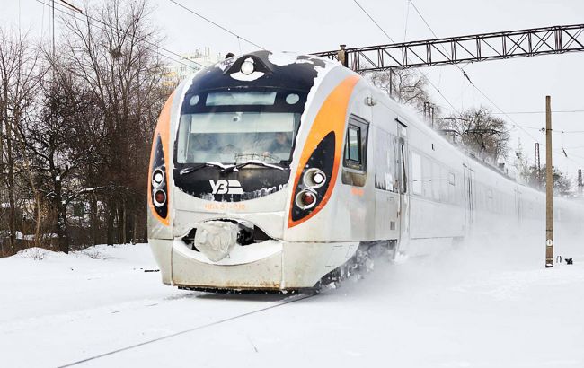 "Укрзалізниця" оновила графіки руху через обстріли РФ: як курсуватимуть поїзди з 22 січня