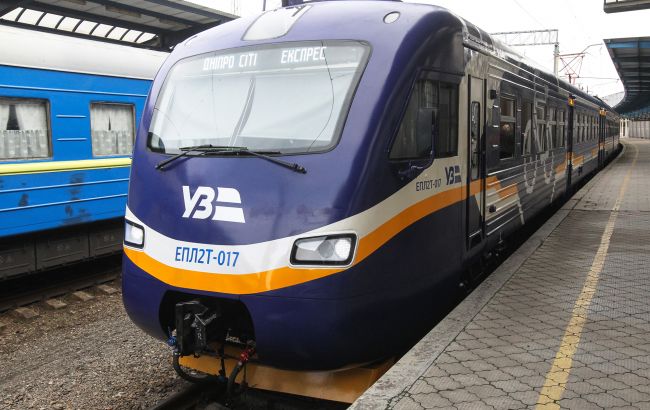 На Дніпропетровщині скасували низку поїздів через безпекову ситуацію