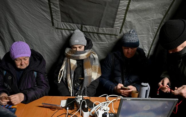 Не тільки у Києві: у низці областей ввели аварійні відключення світла, графіки не діють