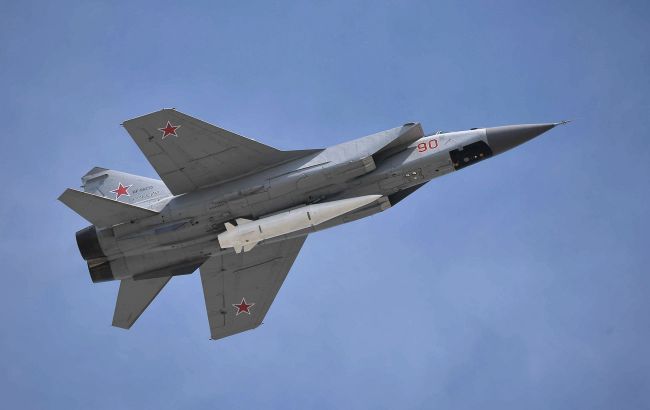 РФ вдруге за ніч підняла МіГ-31К: в Україні оголосили масштабну тривогу