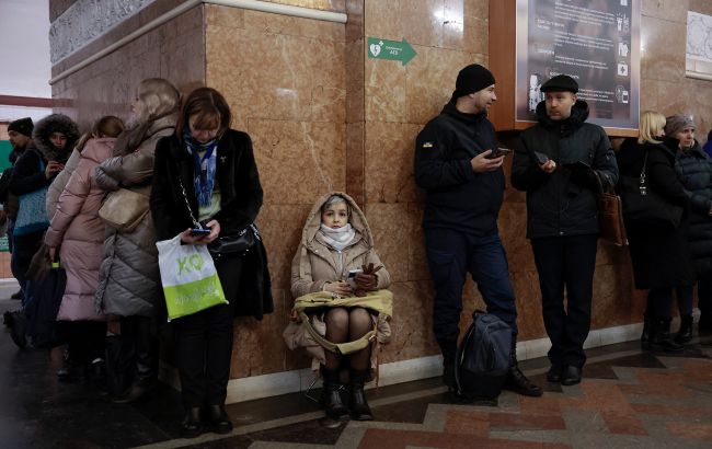 У Києві повітряна тривога через загрозу дронів: вже лунають вибухи