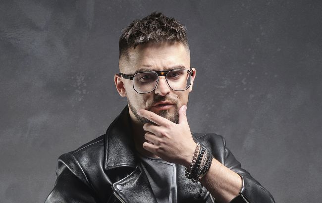 Відомий співак потрапив у халепу посеред Львова: рятували всі перехожі