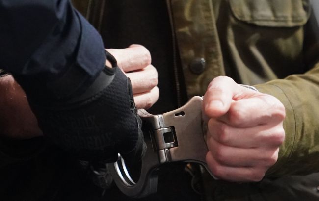 Намагався втекти, а потім дістав ніж: у Харкові чоловік поранив двох працівників ТЦК