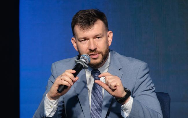 Пенсії в Україні зростуть вже в березні: Улютін назвав ліміти підвищення