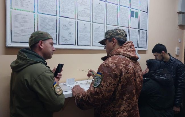 У Харкові військових ТЦК підозрюють у побитті чоловіка: що кажуть у військкоматі