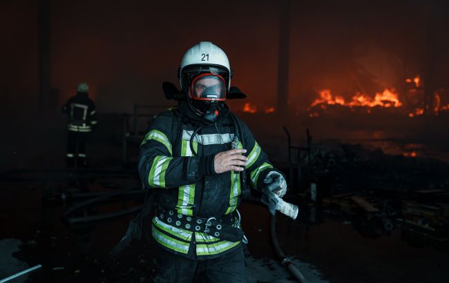 Удар по Запоріжжю: розтрощені будинки та п'ятеро поранених, серед них - дитина