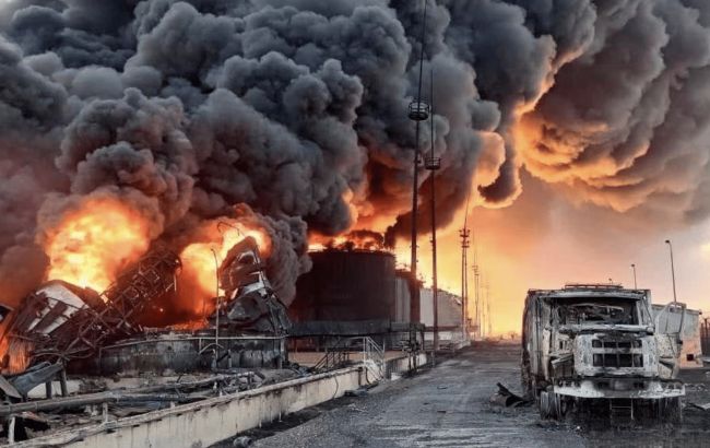 Під ударом НПЗ та нафтовий термінал. ЗСУ уразили стратегічні об'єкти енергетики росіян