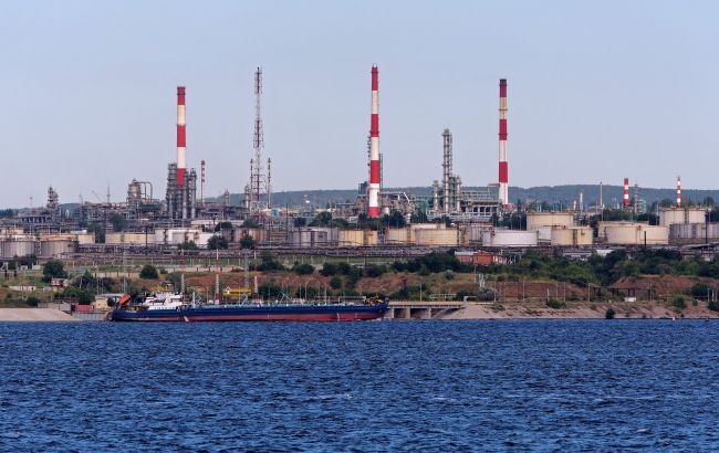 Сили оборони уразили Саратовський НПЗ, - Генштаб