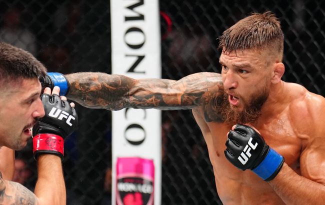 Амосов розірвав UFC: українець ефектно "задушив" іспанця та забрав космічний бонус (відео)
