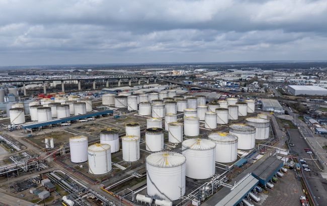 Bloomberg дав невтішний прогноз щодо цін на нафту на найближчий рік
