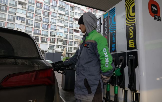 Чи буде дефіцит бензину та чому ціни на АЗС різняться: головне про ринок пального в Україні