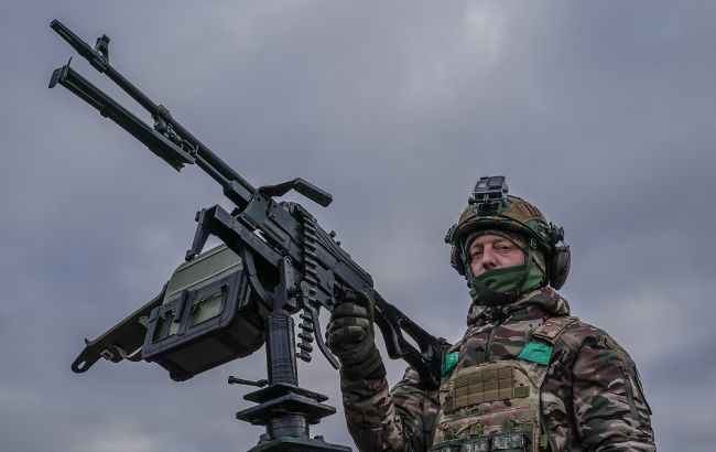 Дрони летіли з семи напрямків, понад 10 прильотів: як вночі відпрацювала ППО по цілях РФ