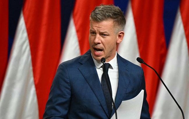 Новий прем'єр Угорщини закликав президента піти у відставку