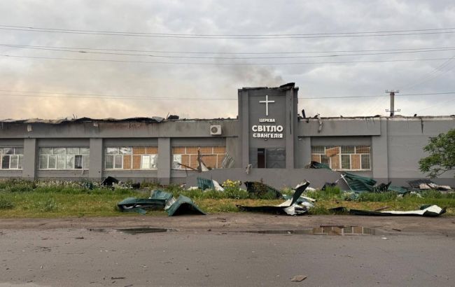 Росіяни спалили протестантську церкву на Харківщині