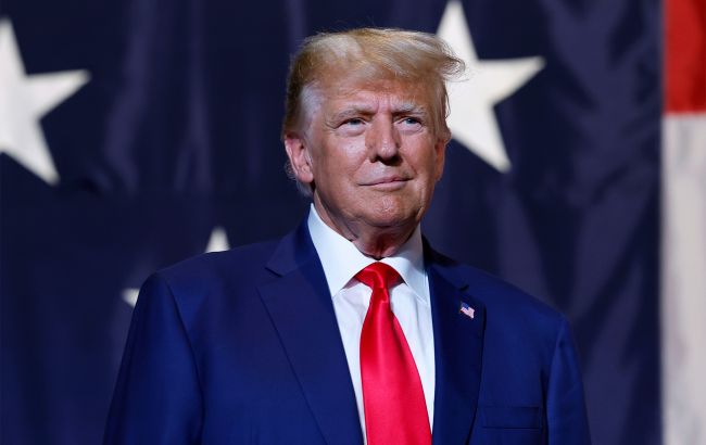 Трамп хоче стати першим живим президентом на новій доларовій купюрі
