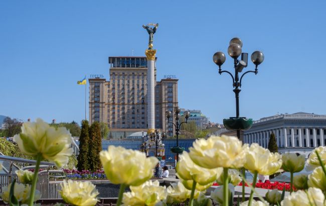 У Київ офіційно прийшло літо: коли травень "посунув" весну і встановив нові спекотні рекорди