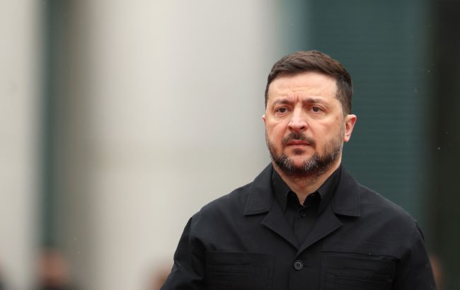 Зеленський доручив розглянути підвищення стипендій студентам