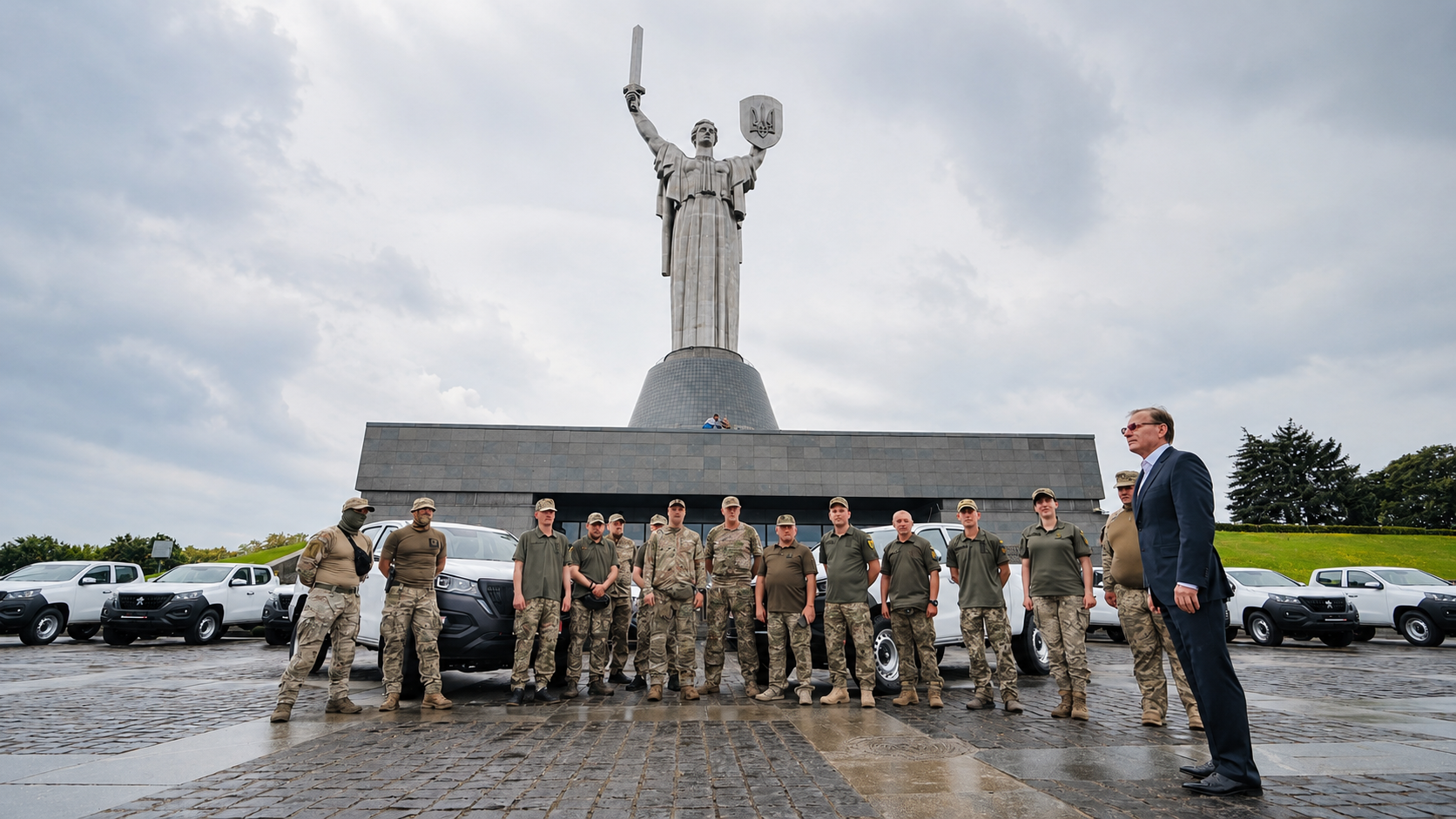 «Сталевий фронт» Ахметова посилив бойові бригади на Запорізькому напрямку новою технікою