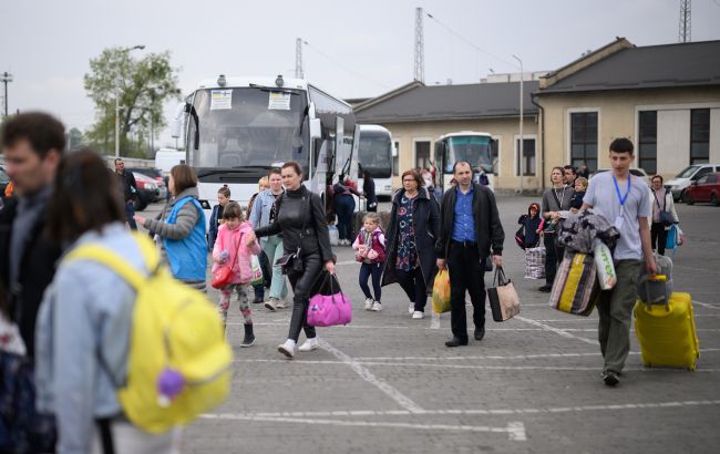Польща підтримує зміни щодо захисту українських чоловіків у ЄС, - ЗМІ