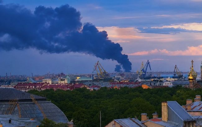 Супутникові знімки розкрили наслідки атаки на нафтовий термінал у Санкт-Петербурзі