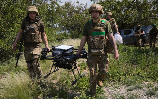 Війну в Україні можуть спробувати "заморозити" вздовж фронту, - The Economist