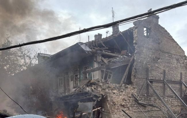 Росія вдарила дронами по Одесі, є постраждалі
