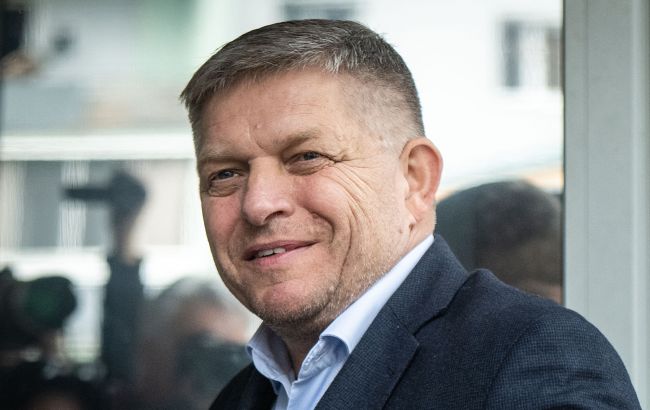 Словаччина не змогла забрати довічну пенсію у Фіцо