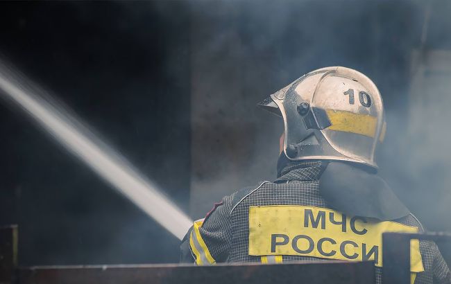 "Вибухова" ніч в РФ: дрони вдарили по нафтобазах та інших важливих об'єктах ворога 1 "Вибухова" ніч в РФ: дрони вдарили по нафтобазах та інших важливих об'єктах ворога