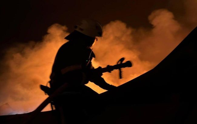 Рятувальники показали Київщину після нічної атаки 1 Рятувальники показали Київщину після нічної атаки