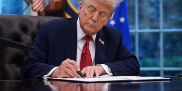 Трамп запровадив мита на полікремній: США хочуть послабити залежність від Китаю